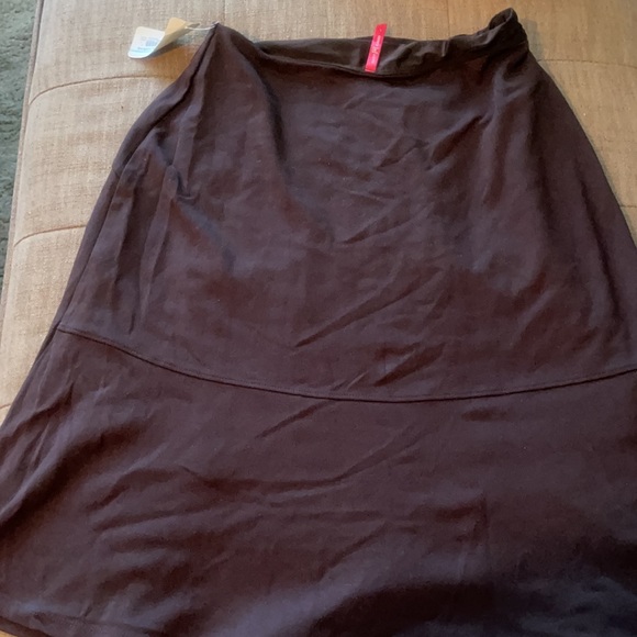 Ruby Ribbon Skirt - Picture 8 of 9